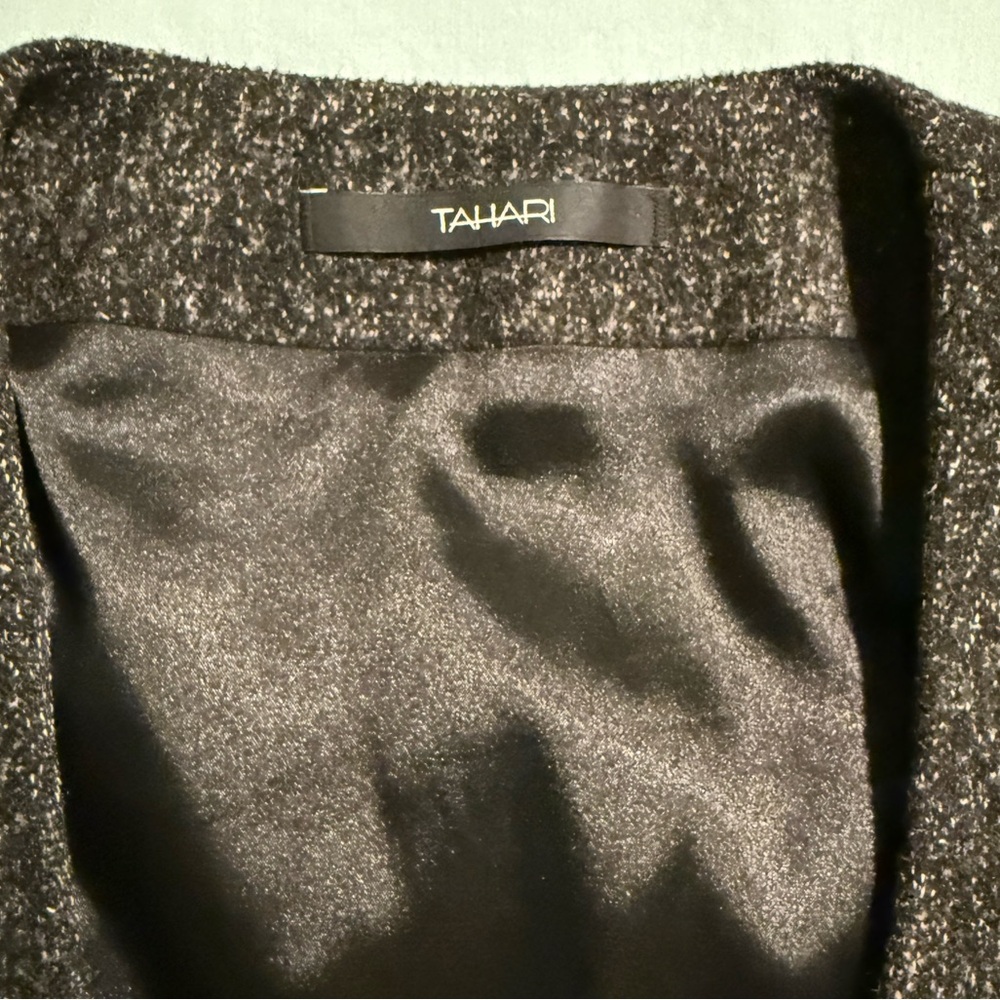 Elegant Black Women's Jacket - Picture 4 of 4